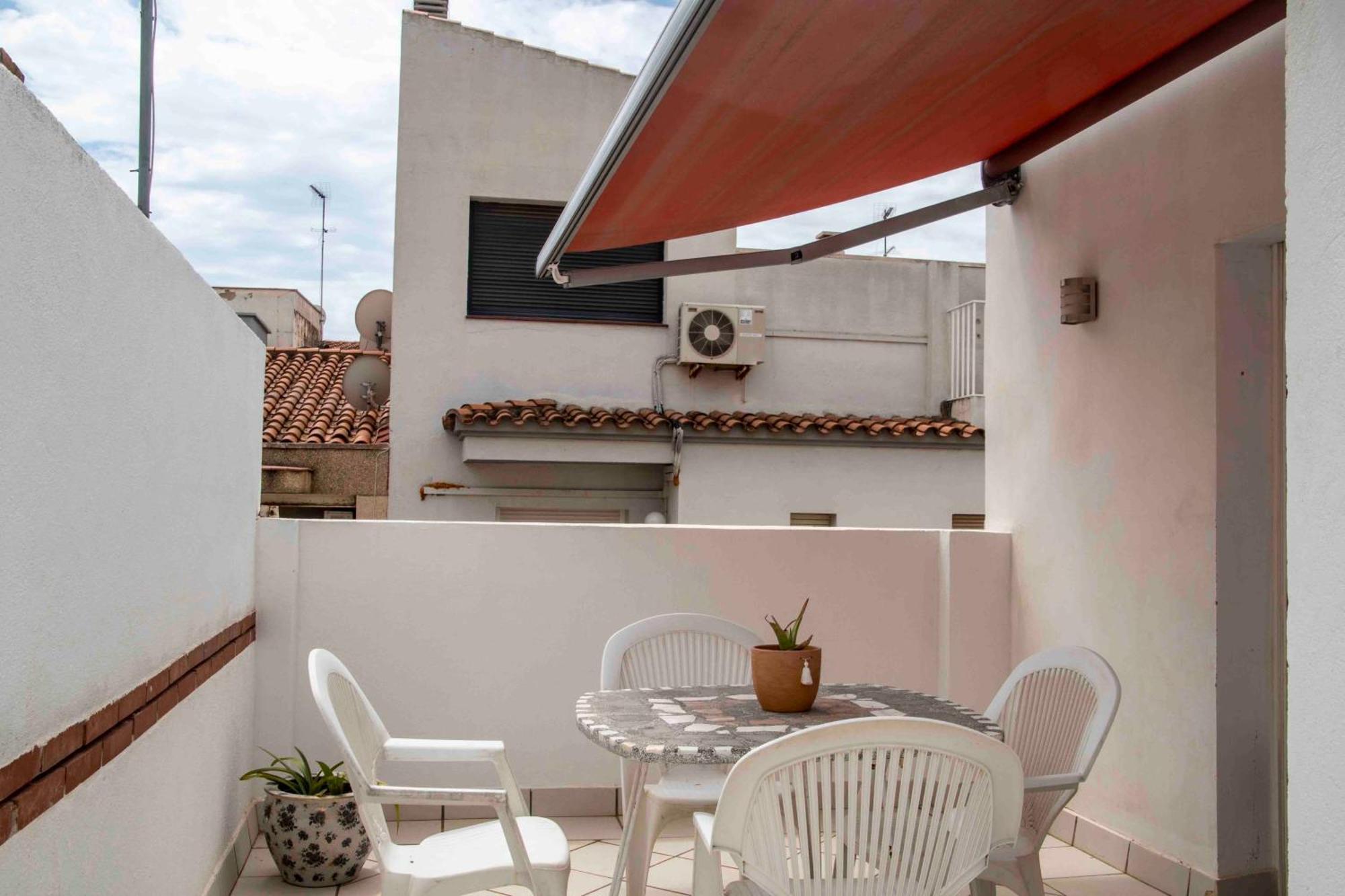 Loftcambrils Apartment Exterior photo